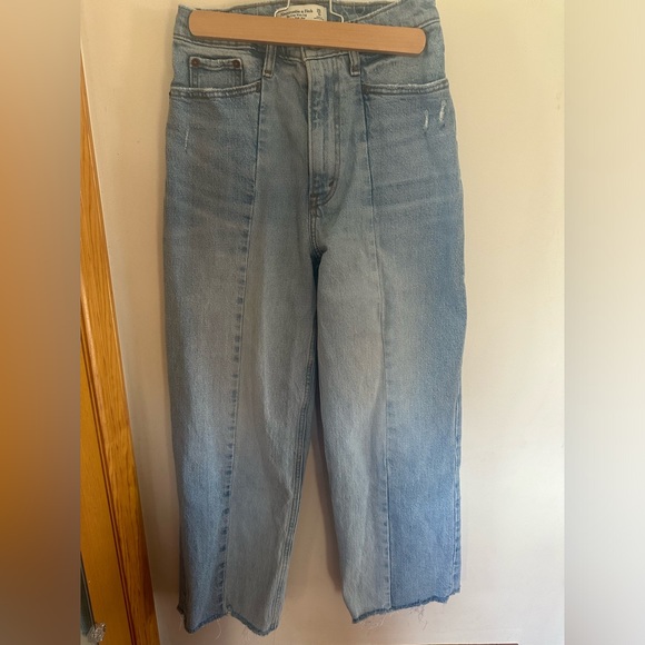 Abercrombie & Fitch Two Toned Jeans - Picture 2 of 6
